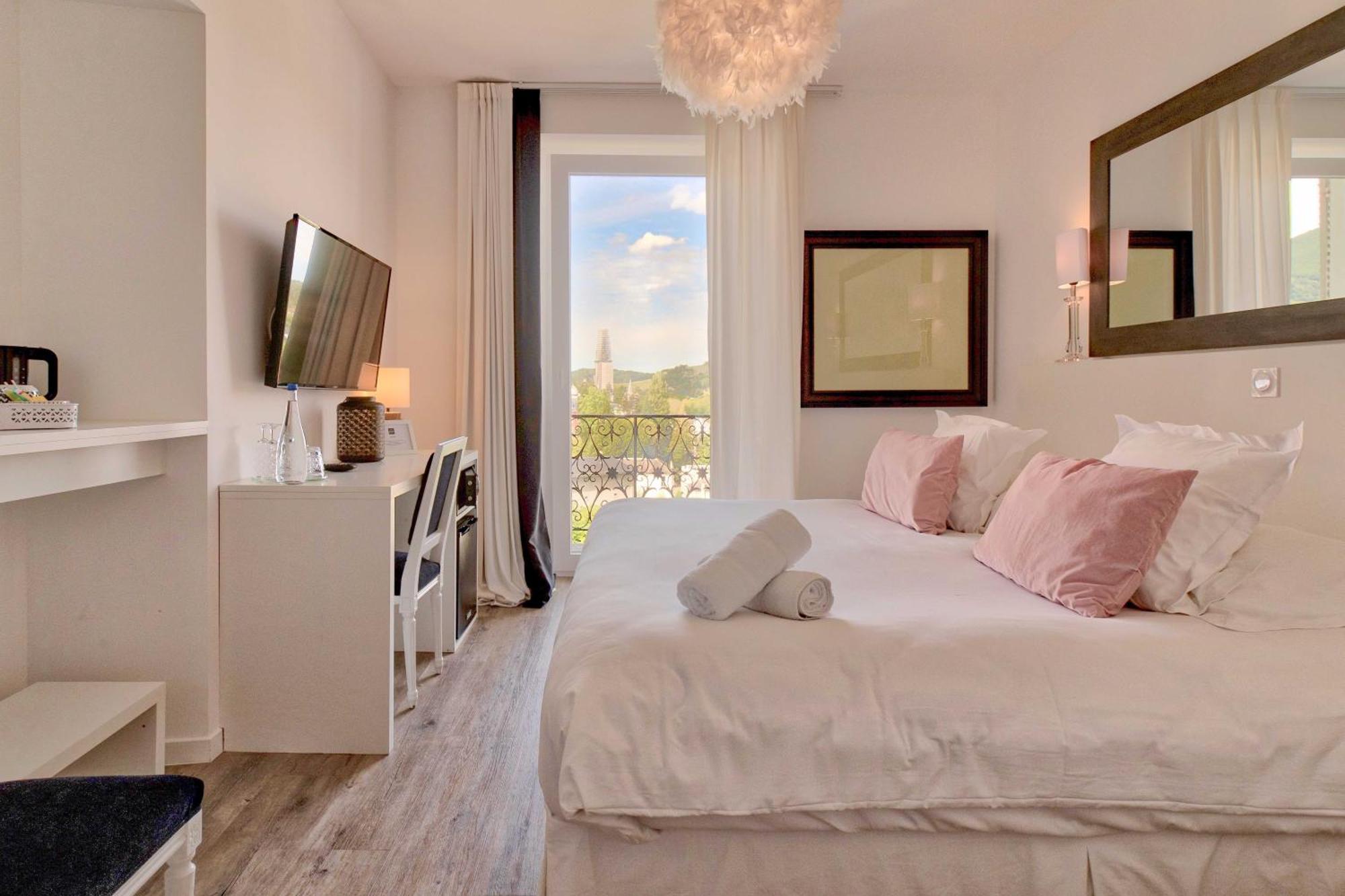 Belfry & Spa By Ligne St Barth Лурд Екстериор снимка A room at the hotel